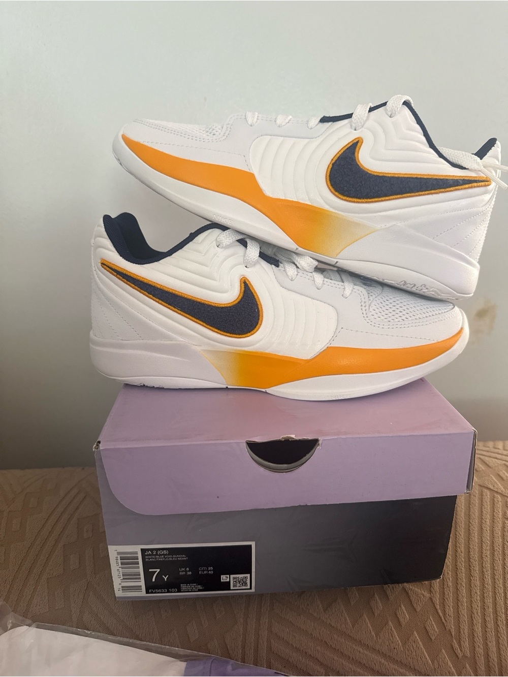 Nike Men’s White & Orange Low-Top Sneakers